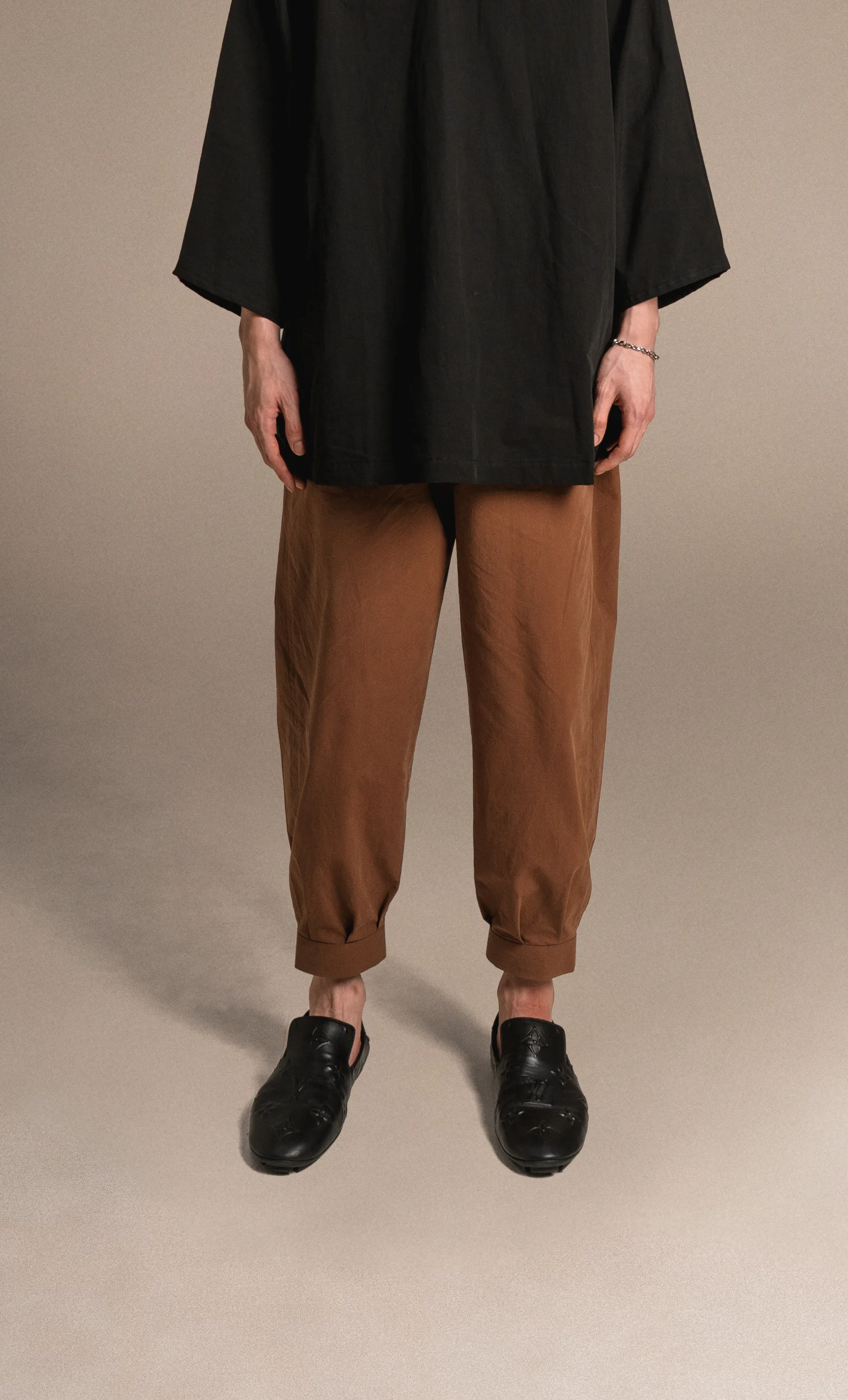 AKSA ANKLE JOGGER PANTS